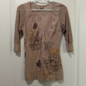 Language Top, Small, Tan/Floral Pattern